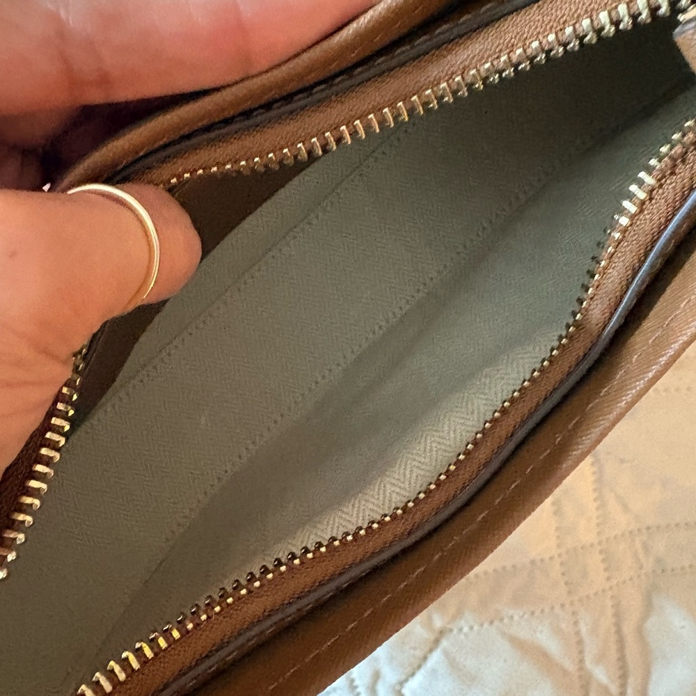 Tory Burch Brown Leather Shoulder Bag - Picture 2 of 4